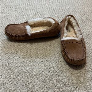 UGG Chestnut Moccasin Slippers